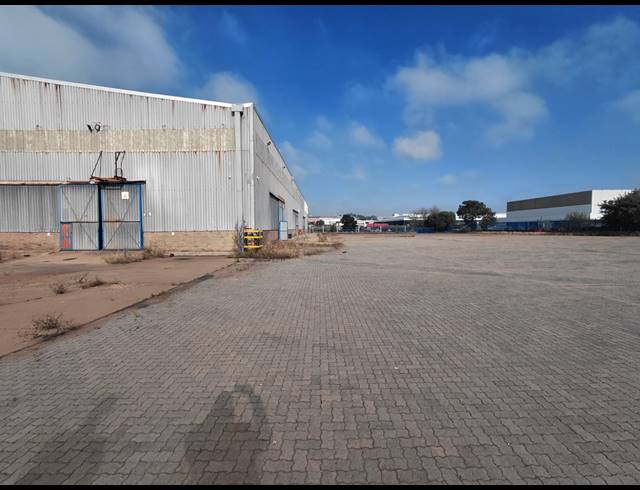 25,084M² FACTORY TO LET IN CLAYVILLE